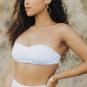 Joues de Sable xRevolve Pearl White Vaia Bandeau Bikini Top Only SzL NWT